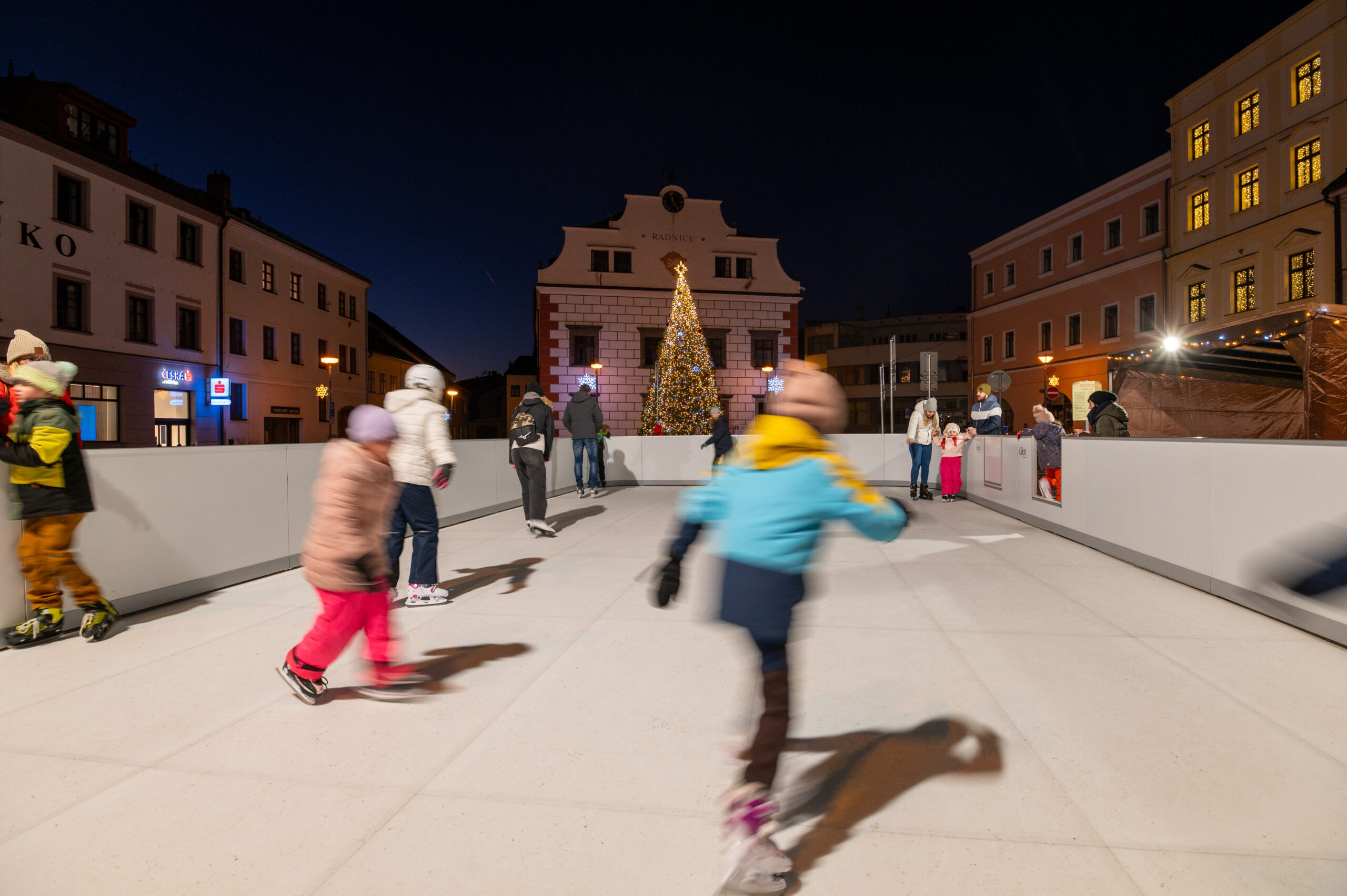 Zima na Vysočině – hurá na lyže i brusle!