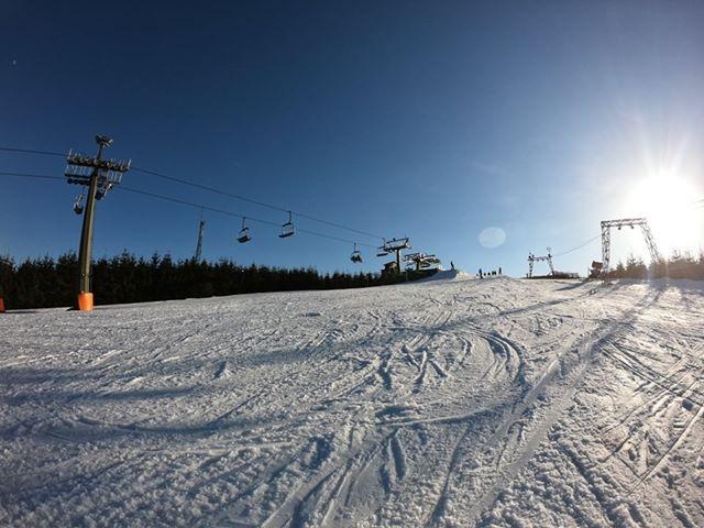 Zima na Vysočině – hurá na lyže i brusle!