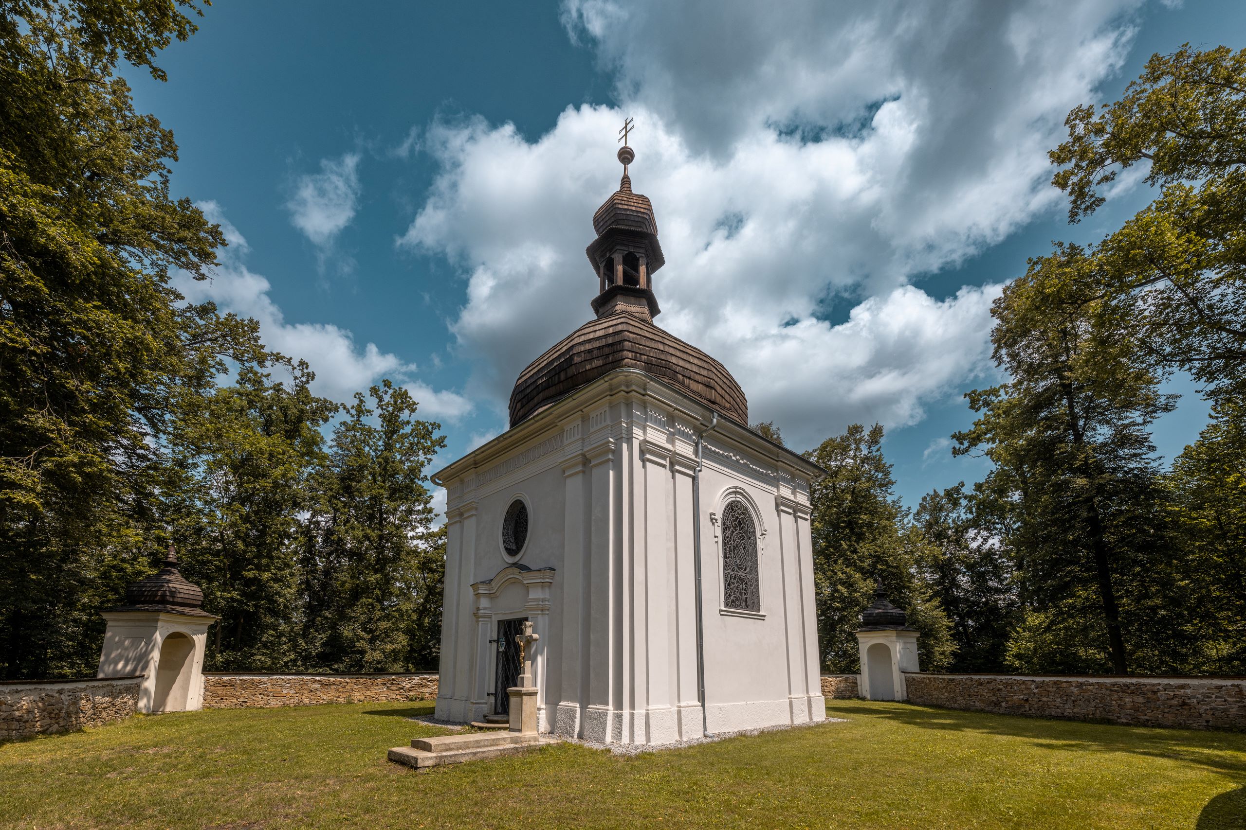 Kaple sv. Jana Nepomuckého v&nbsp;Plandrech